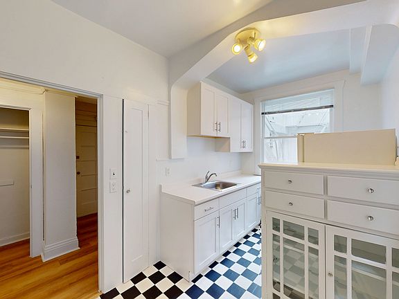 5th image of 930 Post St APT 19