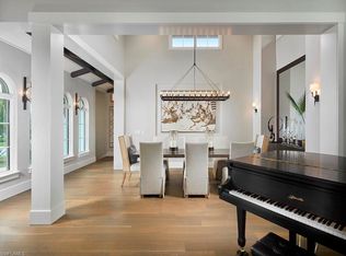 4216 Crayton Rd, Naples, FL 34103