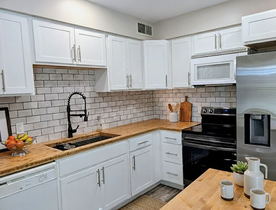 Image is virtually staged for visualization purposes