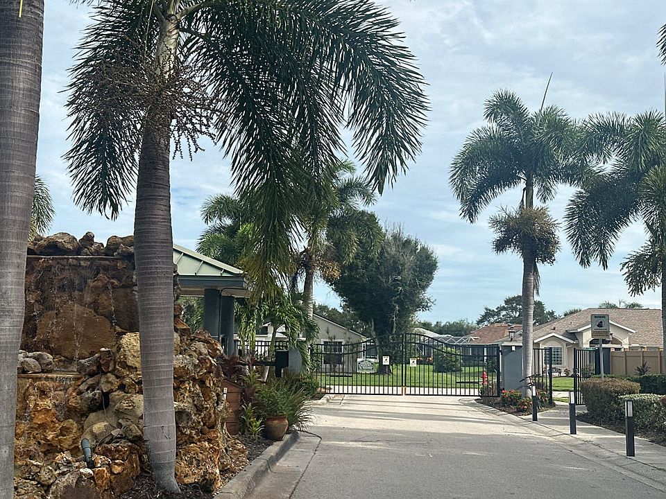 2nd image of 811 Potomac Dr