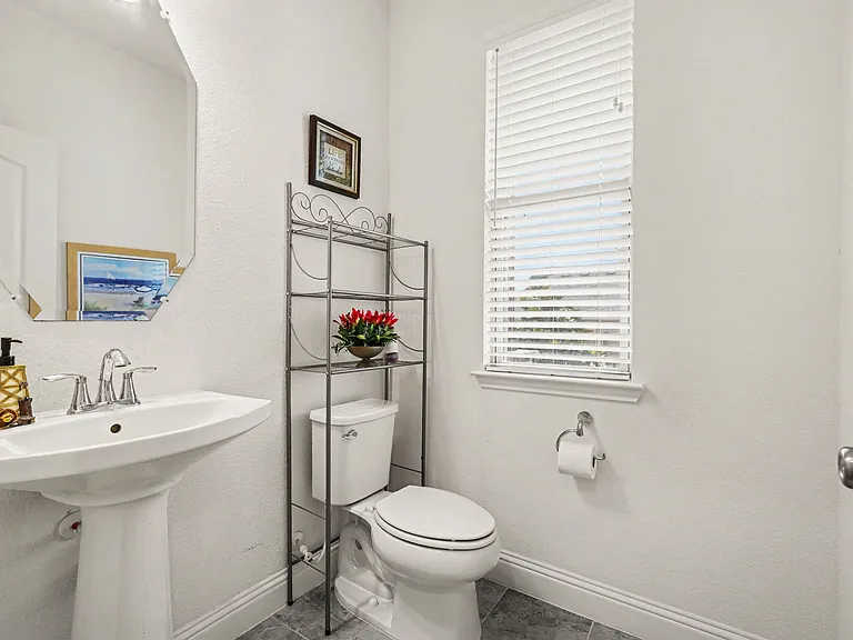 half bath downstair