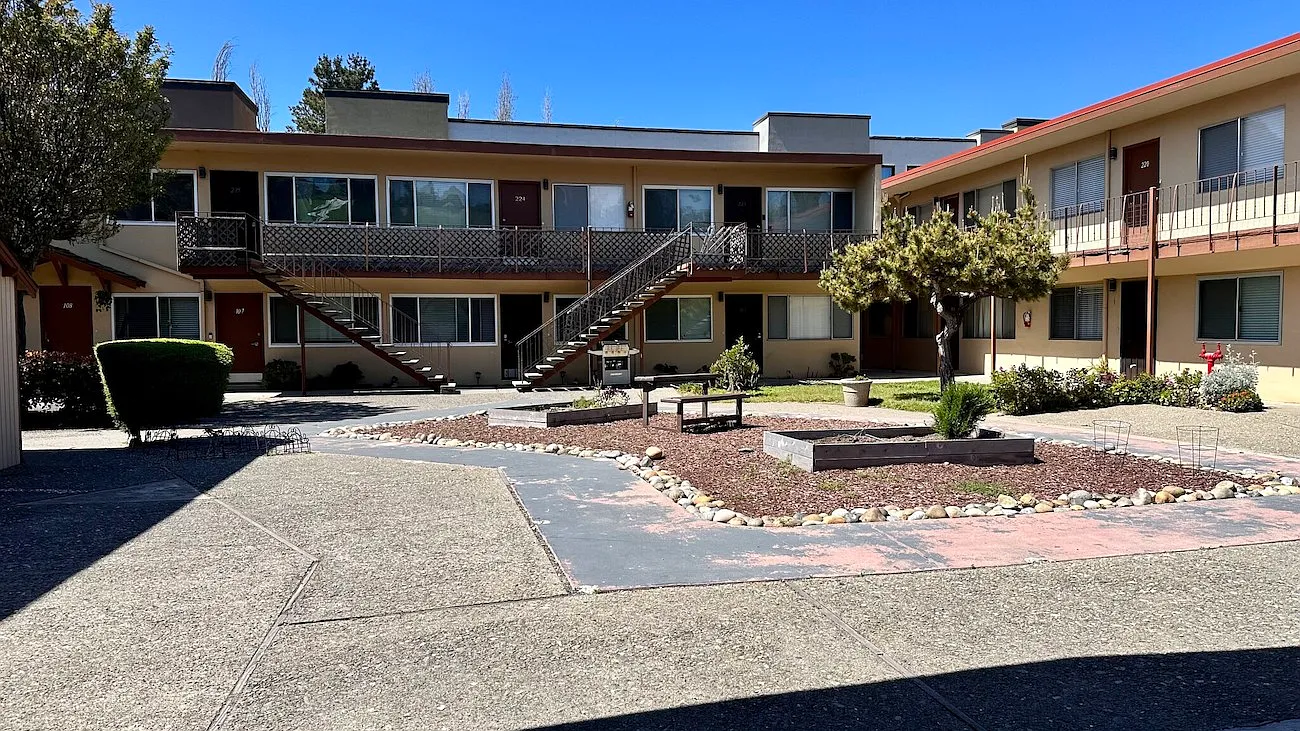 1 bed, 1.0 bath, $1,850 — Photo 2