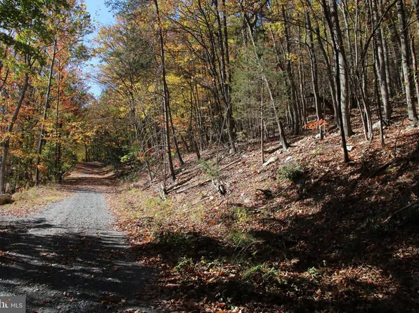 Nicole Ln, Stanley, VA 22851