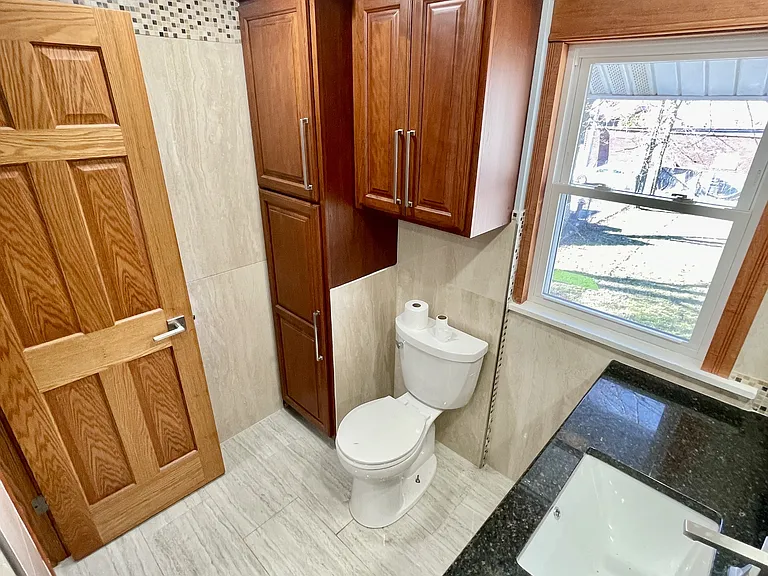 Secondary Bath Inside Overall