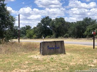 458 Trophy Ln, Poteet, TX 78065
