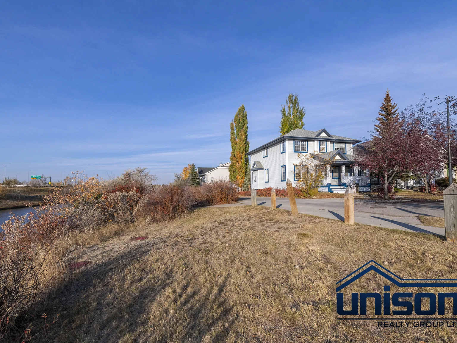 3 bed, 1897 sqft, $2,800 — Photo 2