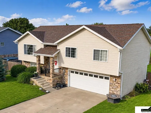 11030 N 136th Pl, Waverly, NE 68462
