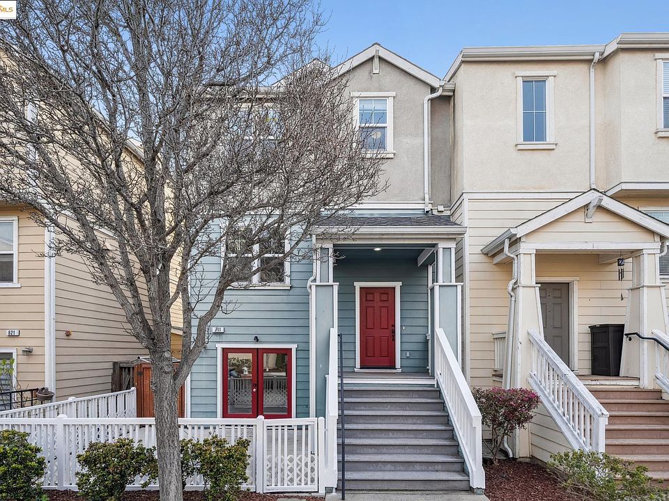 1st image of 711 Summer Ln