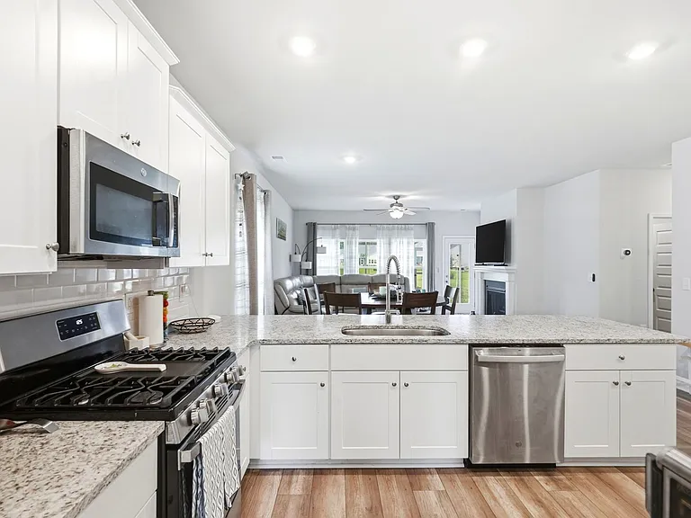 9165 Island Shore Ave — Photo 18