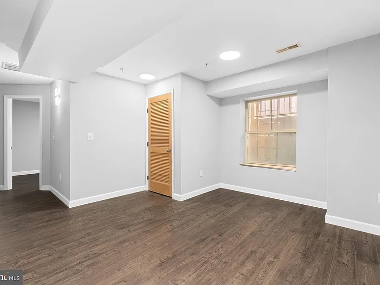 1829 Providence St NE #B — Photo 22