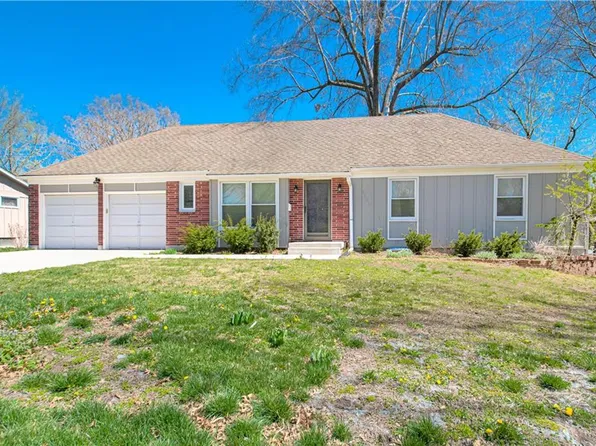 9633 Hayes St, Overland Park, KS 66212