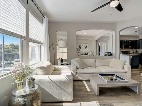 638 Sumner Way Unit 1, Oceanside, CA 92058