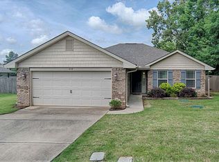 239 Waxmyrtle Dr, Harvest, AL 35749