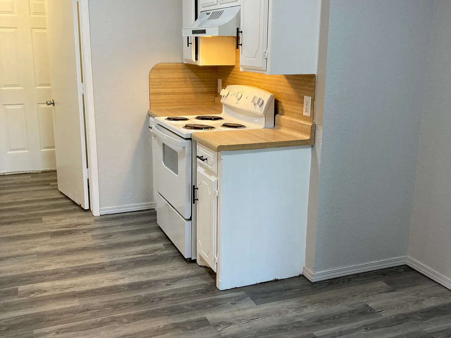 2 bed, 800 sqft, $900 — Photo 3