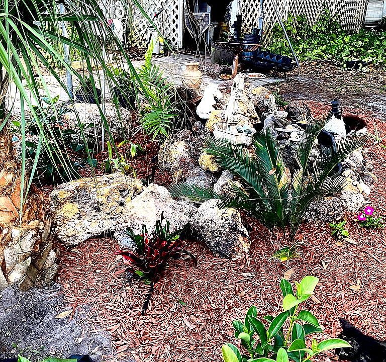 Fountain area 
