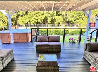 5266 Forbes Ave, Encino, CA 91436