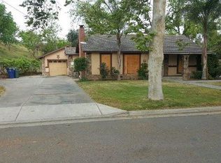 1735 N Angus St, Fresno, CA 93703