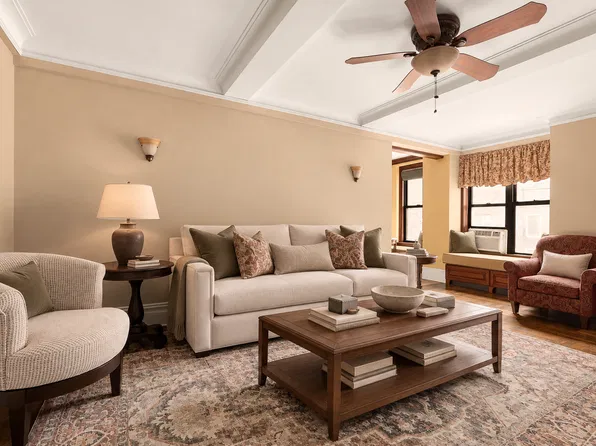 333 East 53rd Street image 1 of 6