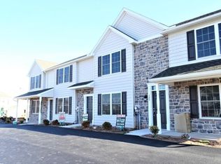 125 Redstone Dr, Denver, PA 17517