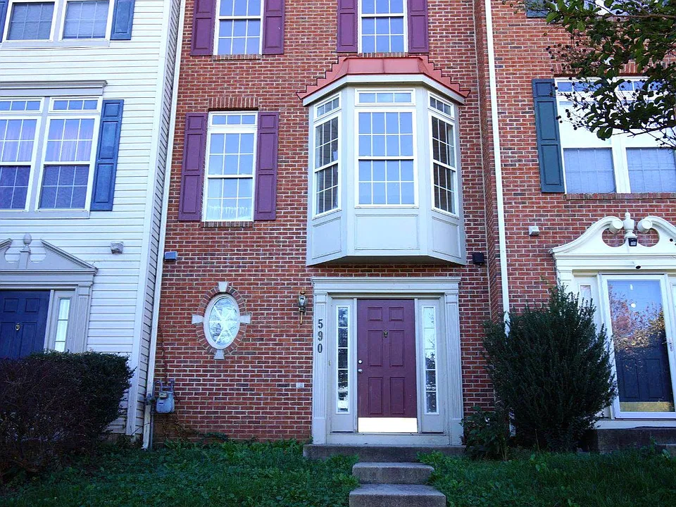 590 Eisenhower Dr