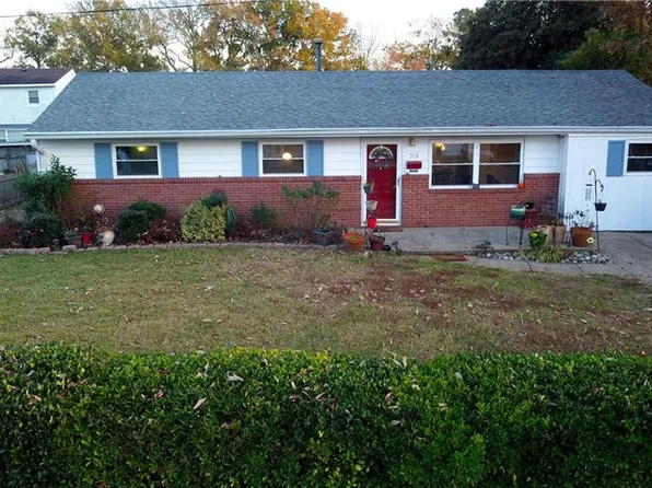 740 Olivieri Ln, Virginia Beach, VA 23455