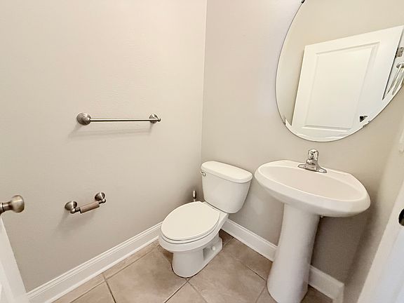 5th image of 1103 Minnesota Ave #1103