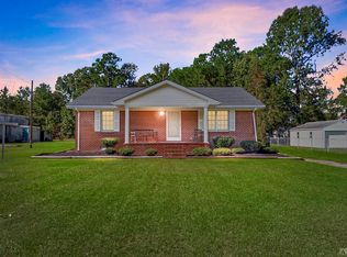2005 County St, Elizabeth City, NC 27909