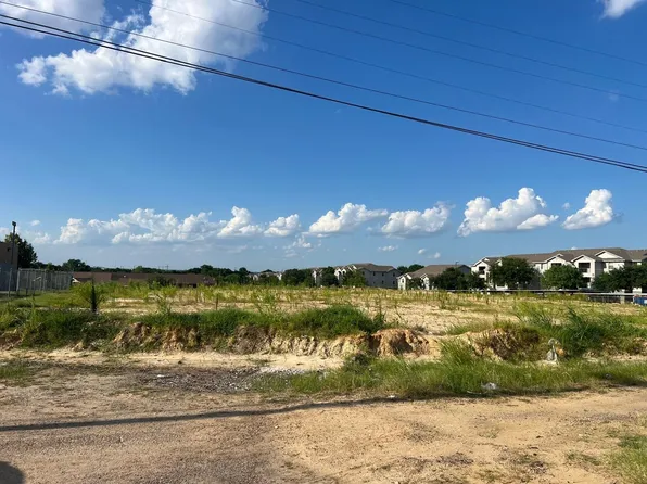 3303 Southern Oaks Blvd, Dallas, TX 75216