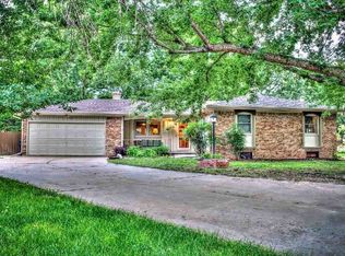 633 Westchester Ln, Newton, KS 67114