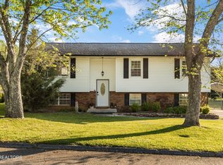 6613 Cadbury Dr, Knoxville, TN 37921