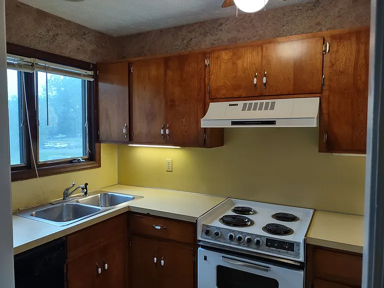 1433 Shipley Ferry Rd E — Photo 40