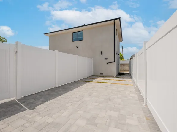 7902 Forsythe St, Sunland, CA 91040