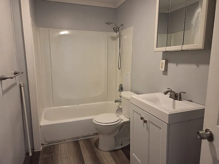 186 Bell St #2 — Photo 1