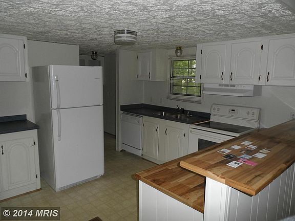 5th image of 37 Charlies Ln