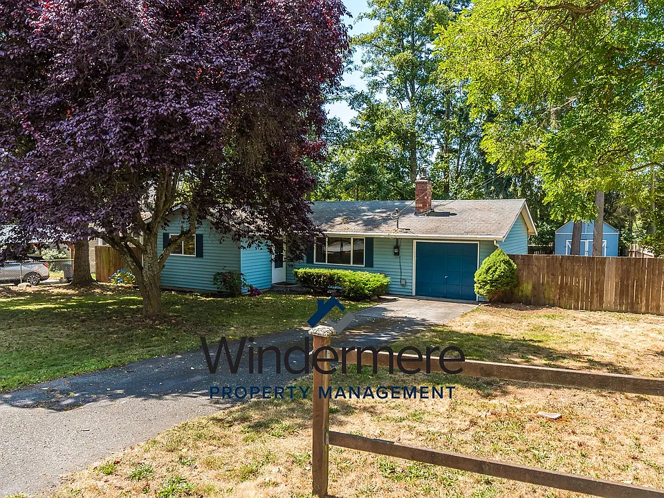 4323 Rhododendron Dr