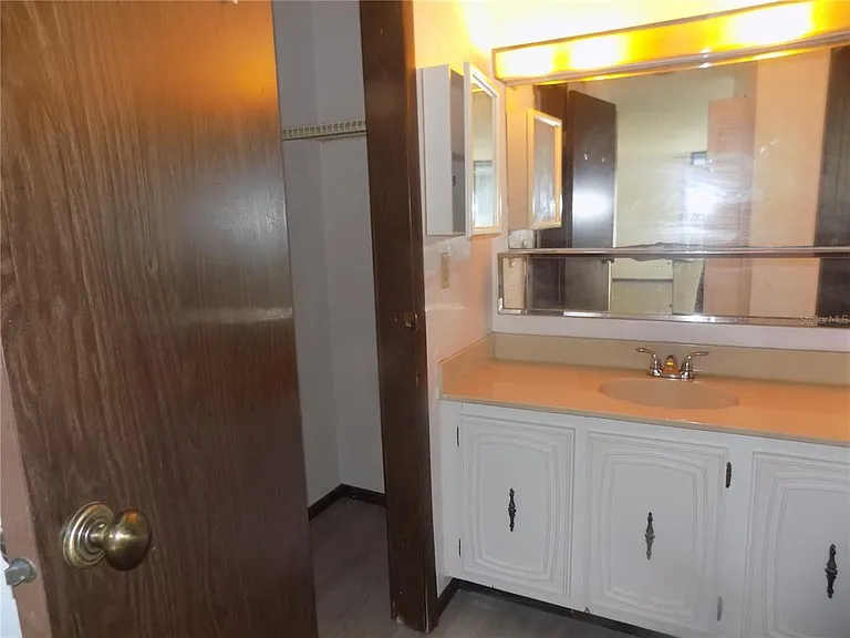 613 SW 75th St #101 — Photo 16