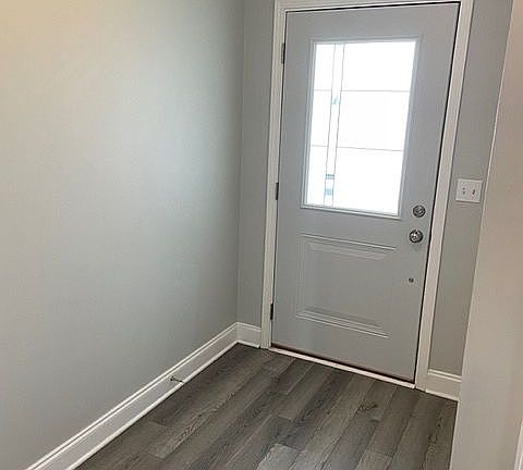3rd image of 2103 Summerfield Ln