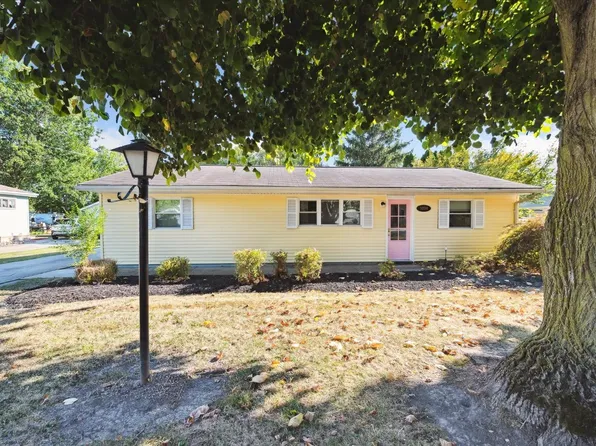 5234 E Charles Ln, Port Clinton, OH 43452