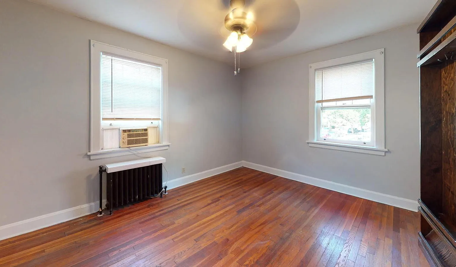 2 bed, 1.0 bath, 750 sqft, $1,450 — Photo 2