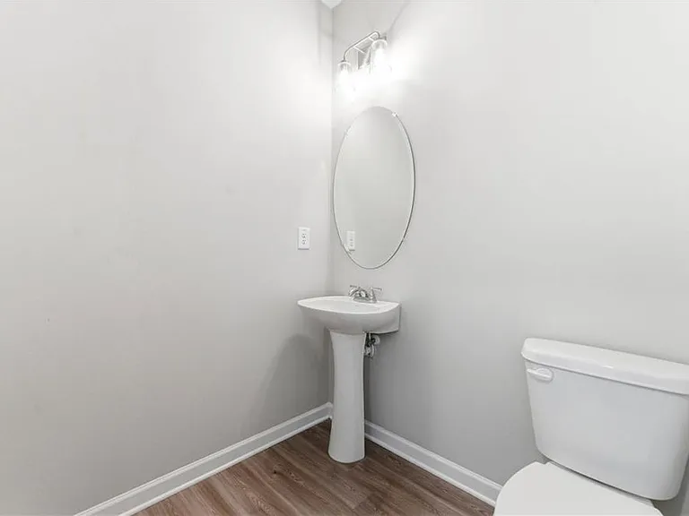 231 Eva Way — Photo 6