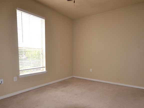 5th image of 1115 N Leverett Ave #10900494