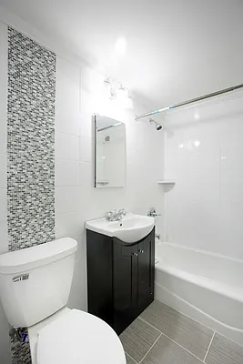 Rented by Pi Capital Partners | media 32