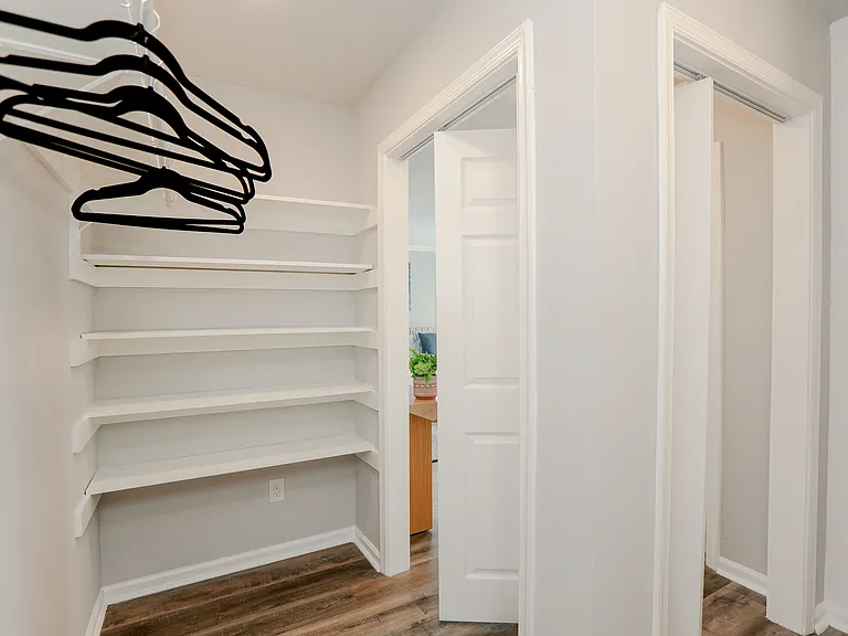 810 W Ocean View Ave #B — Photo 38