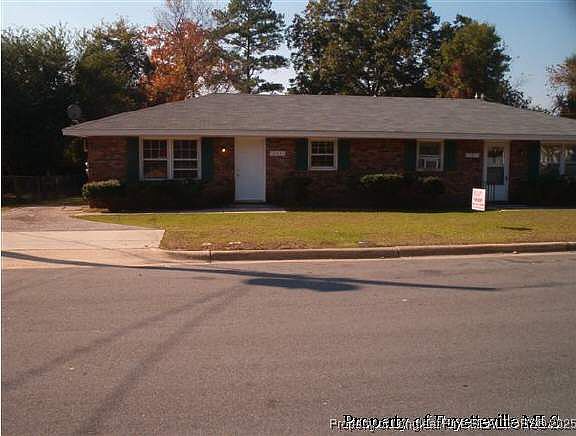 1st image of 2307B Emily St