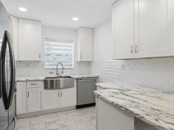 2790 E Ashley Drive E #E, West Palm Beach, FL 33415