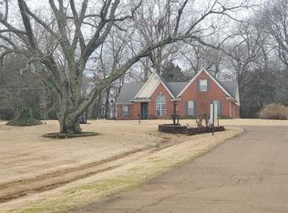 106 Highland Dr, Senatobia, MS 38668