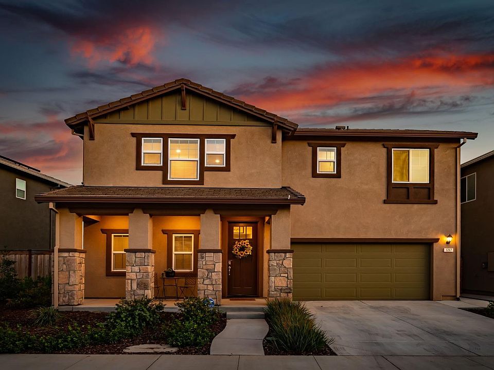 1st image of 697 Lincolnshire Cir