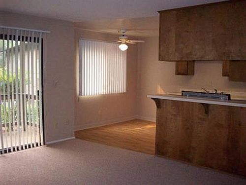 4th image of 3441 Mira Loma Dr