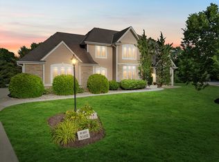 W160N5452 Westwind Dr, Menomonee Falls, WI 53051