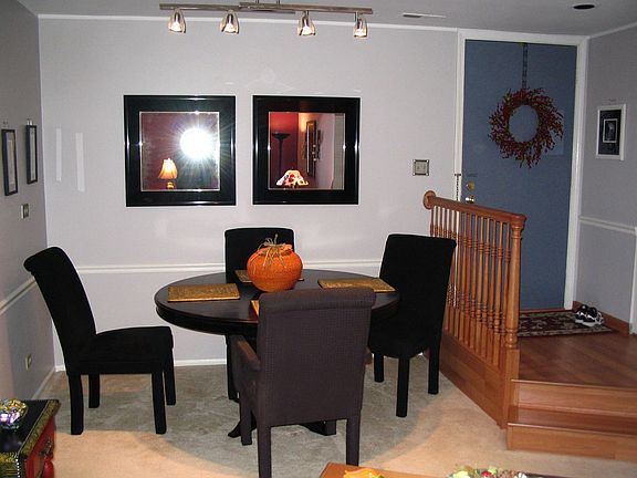 DINNING ROOM